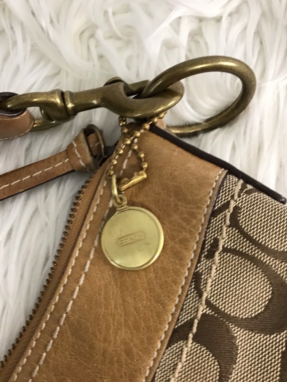 Coach Vintage Legacy Beige Brown Signature C Logo Leather Crossbody Bag - Picture 14 of 16